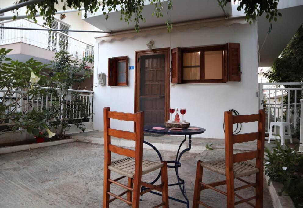 מונמבאסיה Sophie'S Traditional Hospitality Appartment מראה חיצוני תמונה